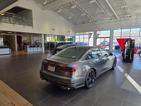 Used 2025 Audi SQ5 Premium Plus w/ Premium Plus Package AWD/4WD image 30