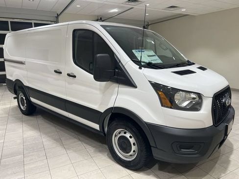 Used 2024 Ford Transit 150 Low Roof RWD image 7