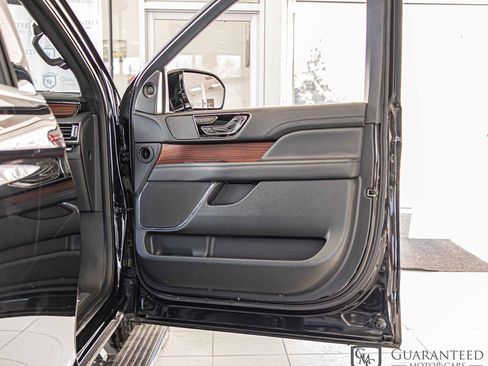 Used 2024 Lincoln Navigator L Reserve image 43