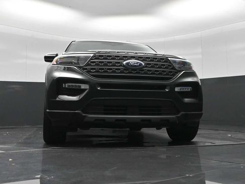 Used 2023 Ford Explorer XLT w/ Equipment Group 202A image 28