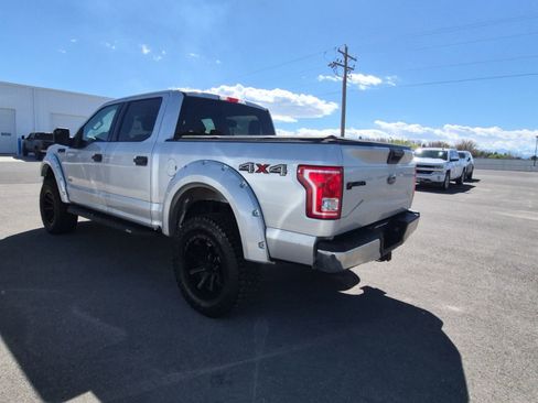 Used 2015 Ford F150 XLT image 4