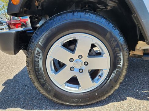 Used 2011 Jeep Wrangler Unlimited Sport AWD/4WD image 13