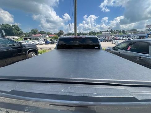 Used 2020 Chevrolet Silverado 1500 High Country w/ Technology Package AWD/4WD image 34