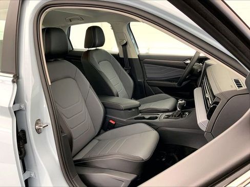 New 2026 Volkswagen Jetta SEL image 9