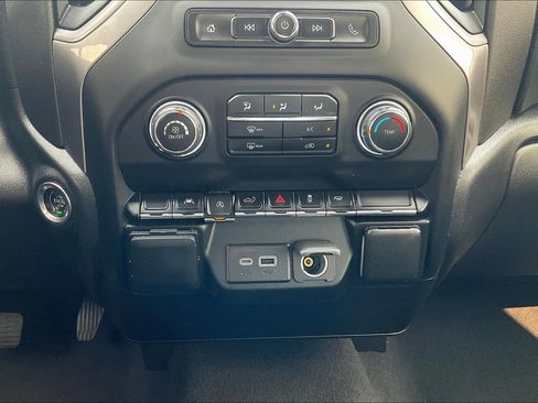 Used 2022 Chevrolet Silverado 1500 Custom w/ LPO, Dark Essentials Package image 29