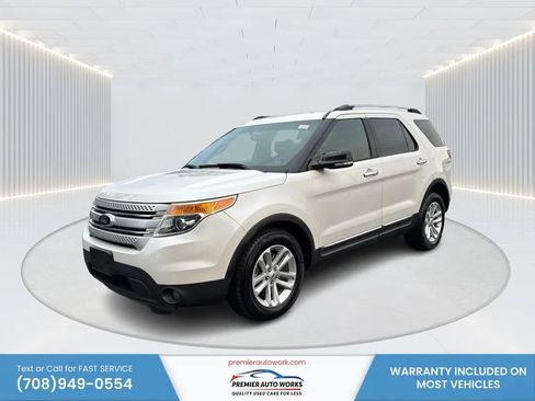 Used 2015 Ford Explorer XLT w/ Equipment Group 201A FWD image 1