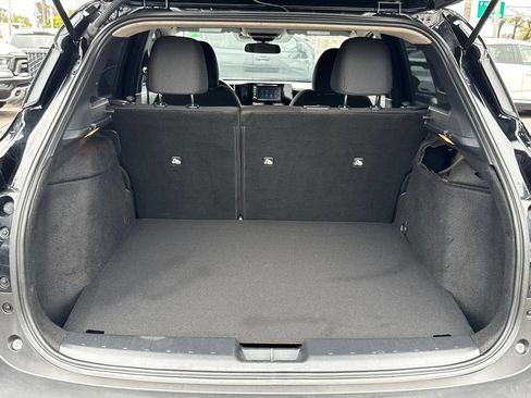 Used 2025 Nissan Kicks S AWD/4WD image 12