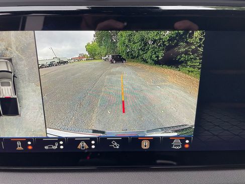 Used 2026 GMC Sierra 1500 AT4 w/ AT4 Premium Package AWD/4WD image 24