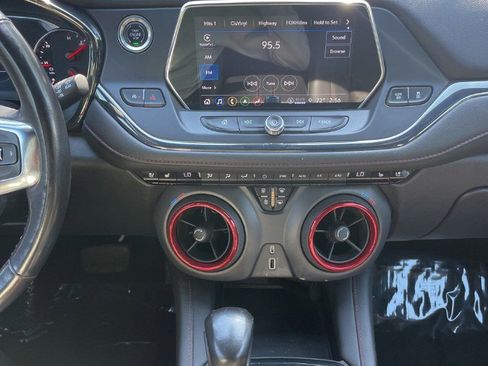 Used 2021 Chevrolet Blazer RS w/ Enhanced Convenience Package image 16