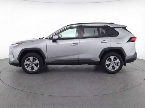 Used 2025 Toyota RAV4 XLE image 4