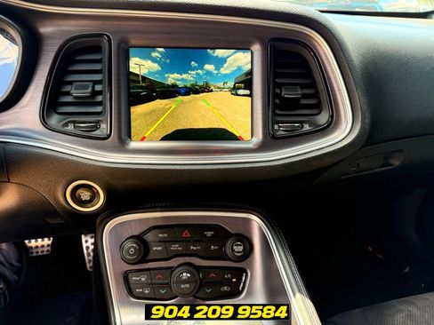 Used 2017 Dodge Challenger R/T Scat Pack RWD image 20