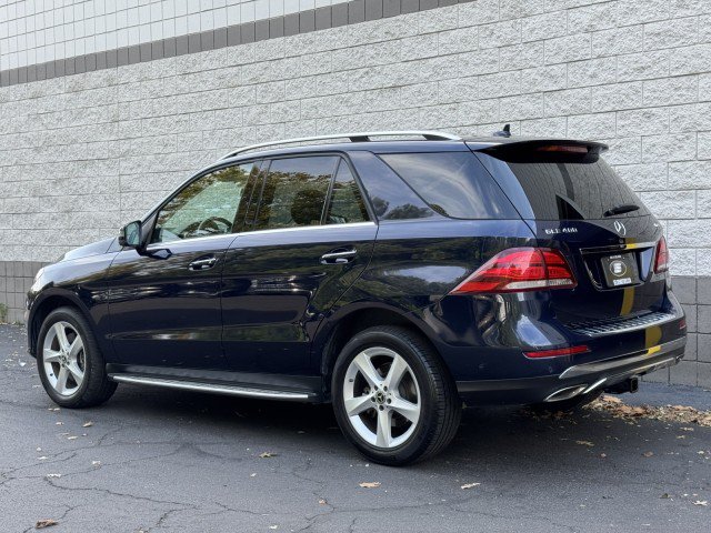 Used 2019 Mercedes-Benz GLE 400 4MATIC image 2