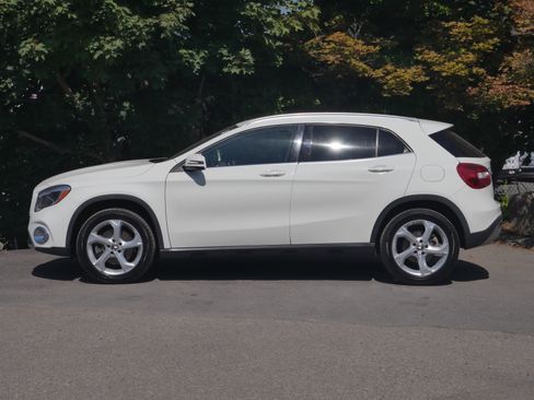 Used 2018 Mercedes-Benz GLA 250 4MATIC image 16