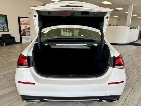 Used 2021 Mercedes-Benz A 220 image 9