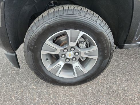 Used 2017 Chevrolet Colorado Z71 image 27