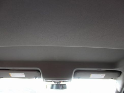 Used 2022 Chevrolet Silverado 2500 Custom w/ Custom Value Package image 15