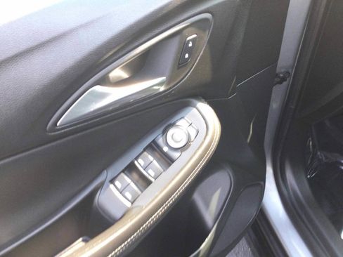 Used 2024 Buick Encore GX Sport Touring image 13