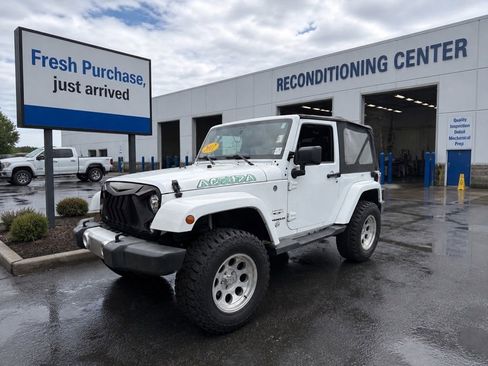 Certified 2017 Jeep Wrangler Sahara w/ Connectivity Group AWD/4WD image 1