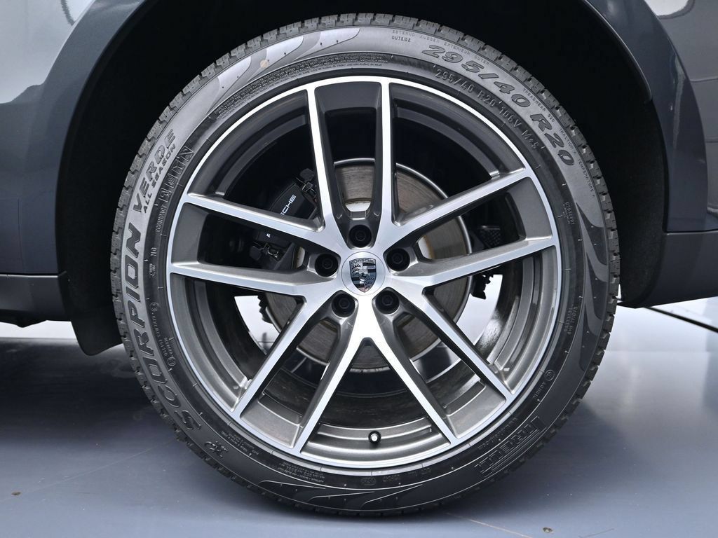 Used 2026 Porsche Macan AWD/4WD image 26
