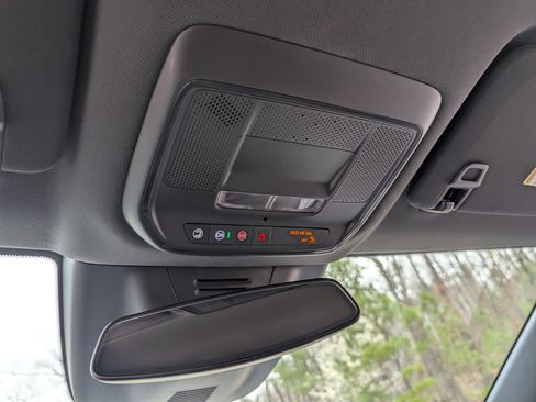 Used 2024 Chevrolet Equinox EV RS image 30