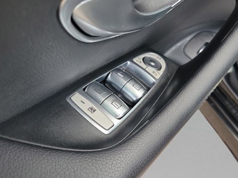 Used 2020 Mercedes-Benz E 350 Sedan image 19