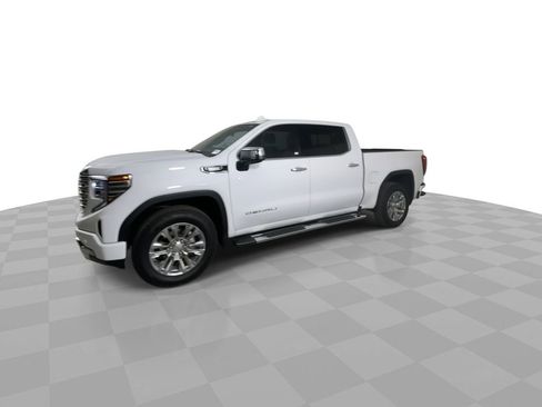 Used 2024 GMC Sierra 1500 Denali w/ Technology Package image 4