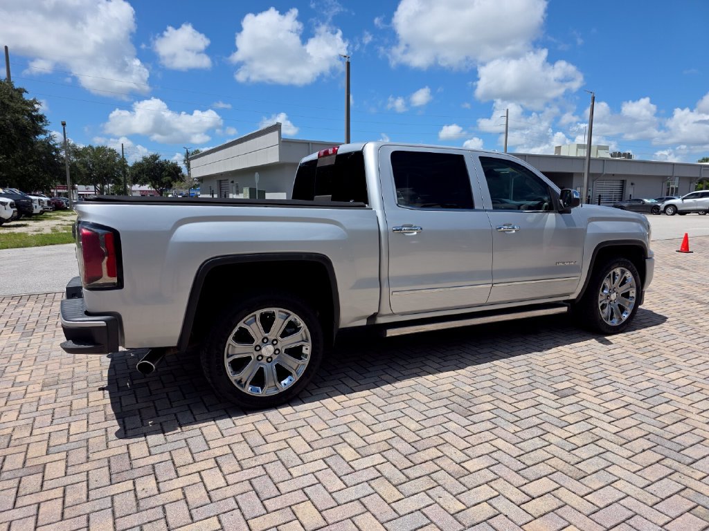 Used 2018 GMC Sierra 1500 Denali w/ Denali Ultimate Package AWD/4WD image 11