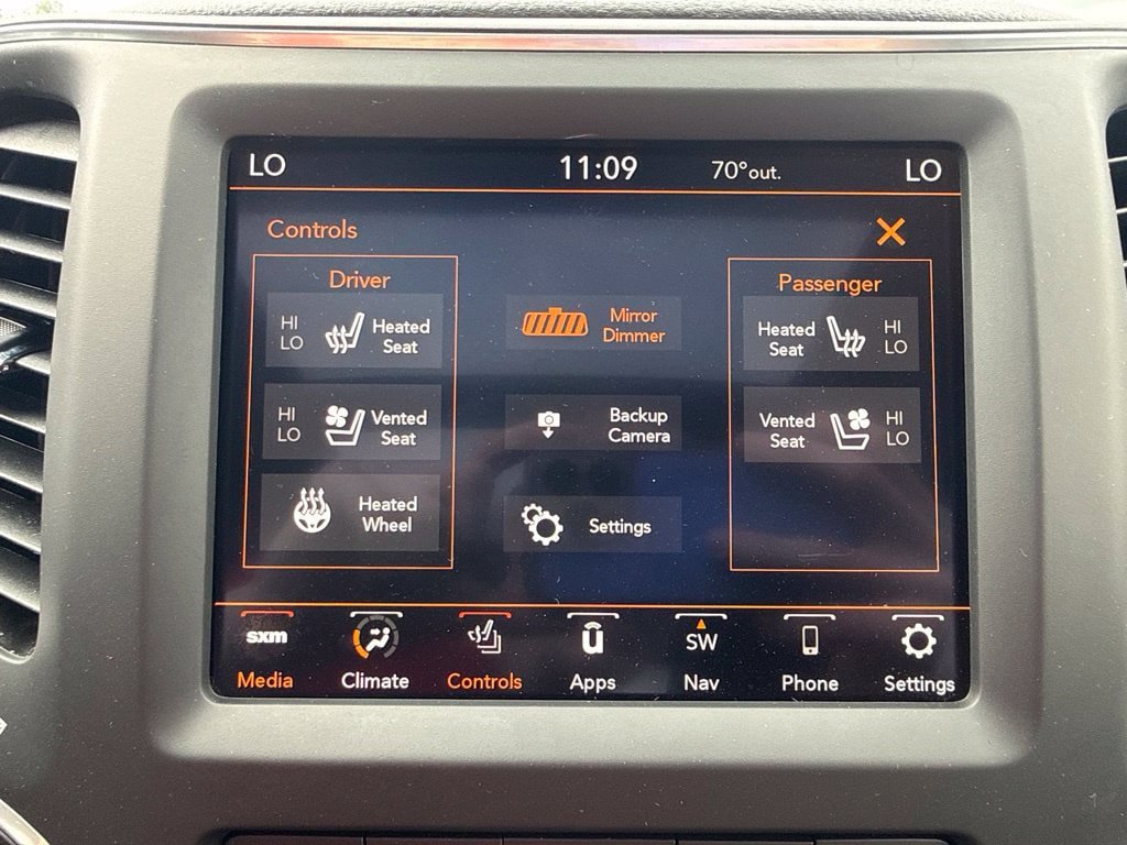 Used 2023 Jeep Cherokee Altitude Lux w/ Lux Elite Package AWD/4WD image 44