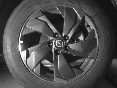 Used 2025 Nissan Rogue SV image 13