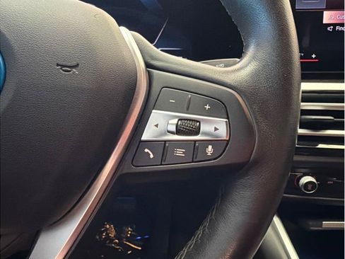 Used 2023 BMW i4 eDrive35 w/ Premium Package RWD image 16