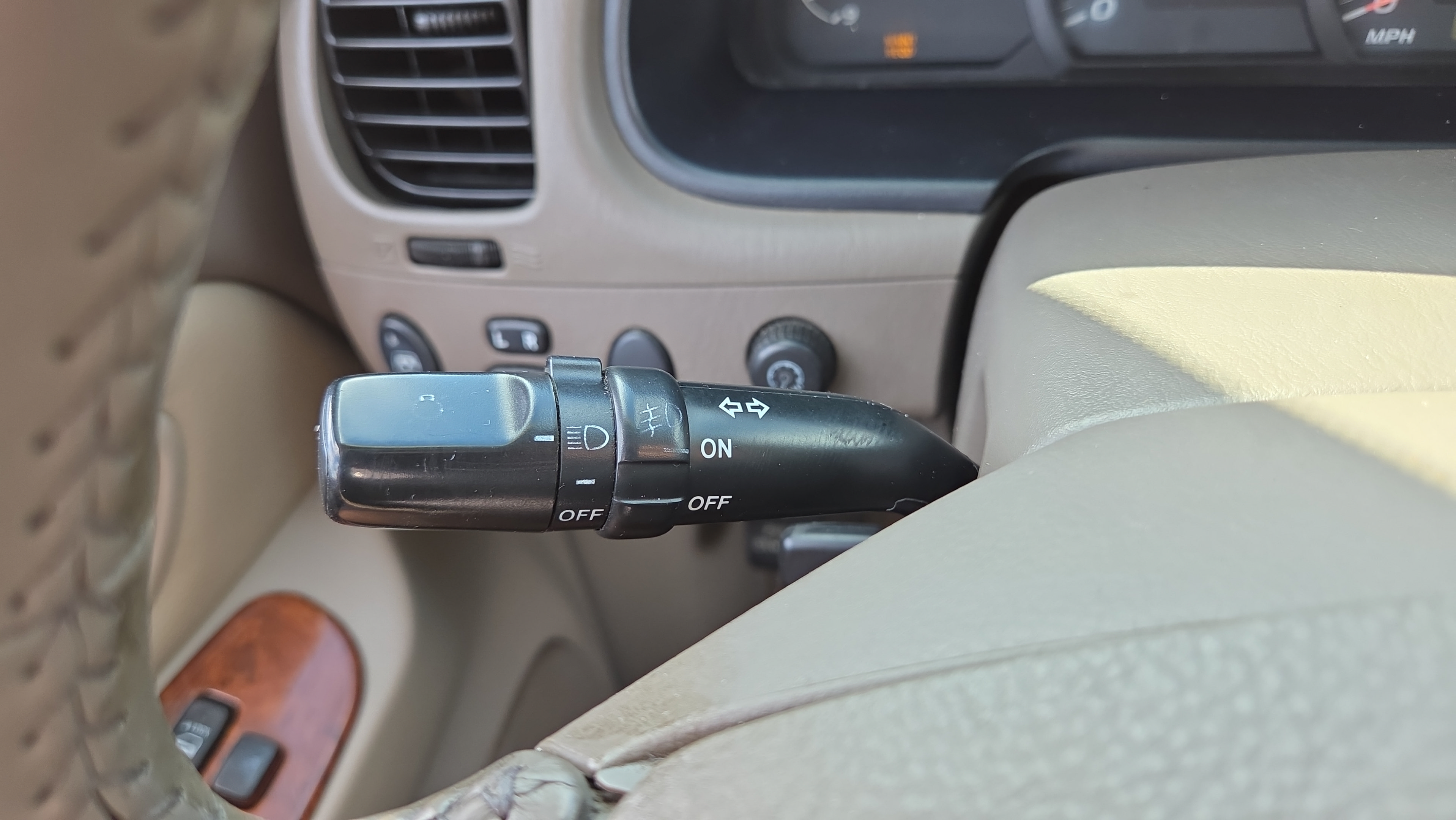 Used 2005 Toyota Tundra Limited AWD/4WD image 31