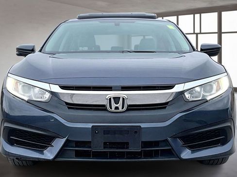 Used 2017 Honda Civic EX image 2