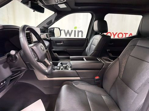 Used 2025 Toyota Tundra Limited image 23