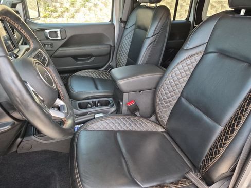 Used 2021 Jeep Wrangler Unlimited Sahara AWD/4WD image 24