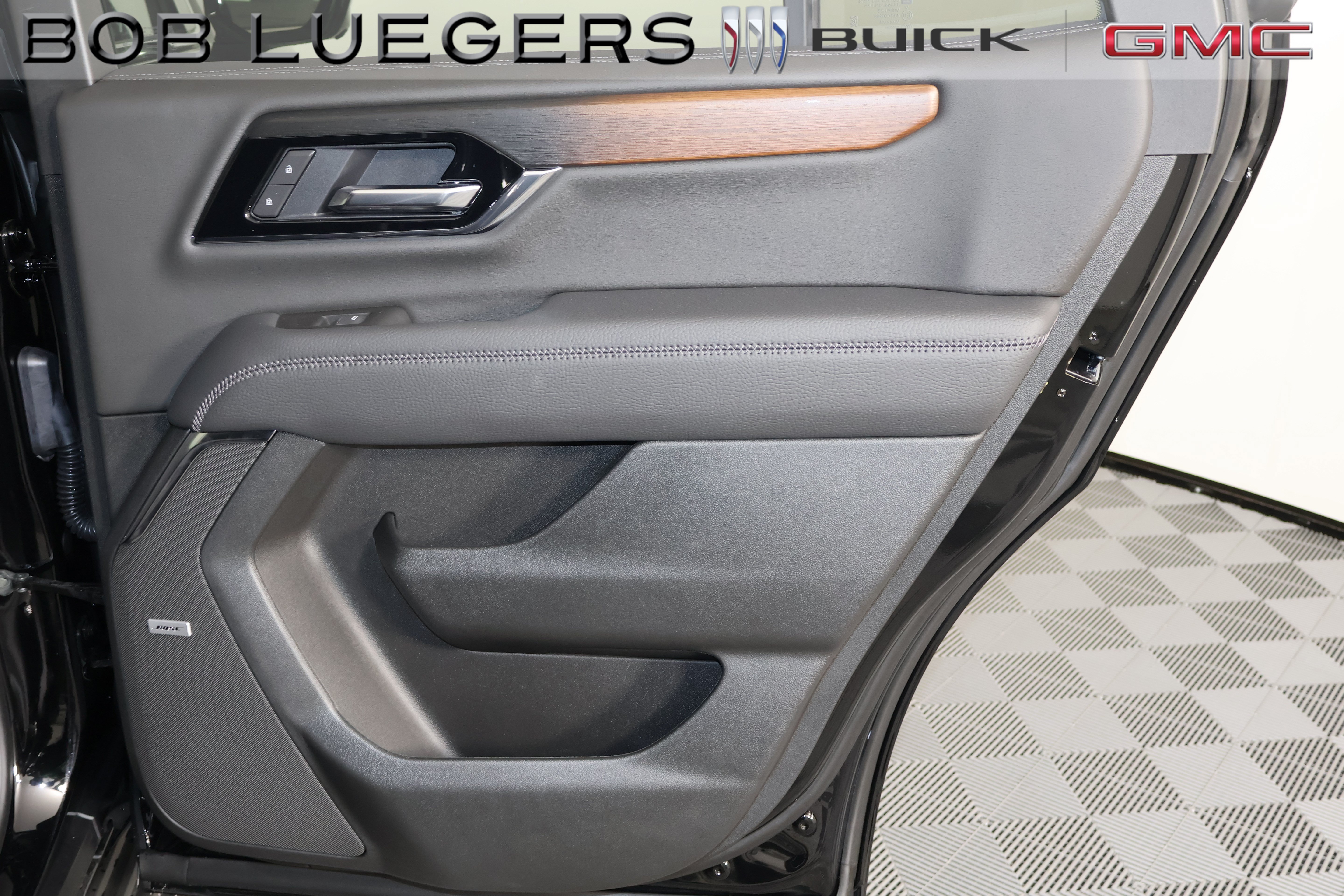 New 2026 GMC Yukon Denali AWD/4WD image 14