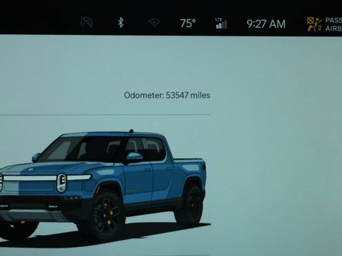 Used 2022 Rivian R1T Adventure image 15