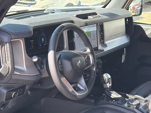 New 2026 Ford Bronco Outer Banks AWD/4WD image 15