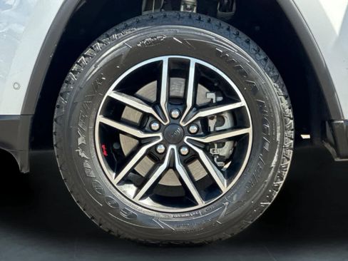 Used 2021 Jeep Grand Cherokee Trailhawk w/ Premium Lighting Group AWD/4WD image 31