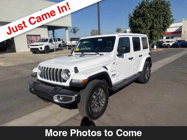 Used 2024 Jeep Wrangler Unlimited Sahara w/ Technology Group AWD/4WD image 1