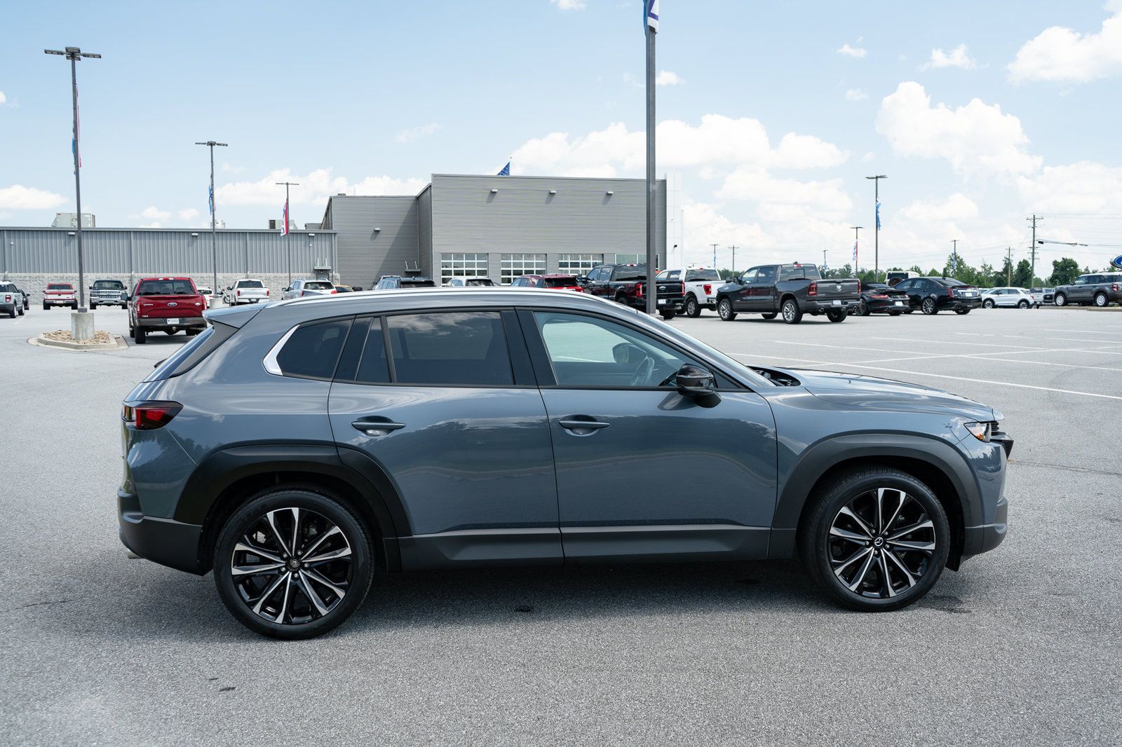 Used 2025 MAZDA CX-50 AWD 2.5 S w/ Premium Plus Pkg image 11