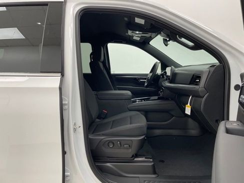 New 2026 Chevrolet Suburban LS image 14