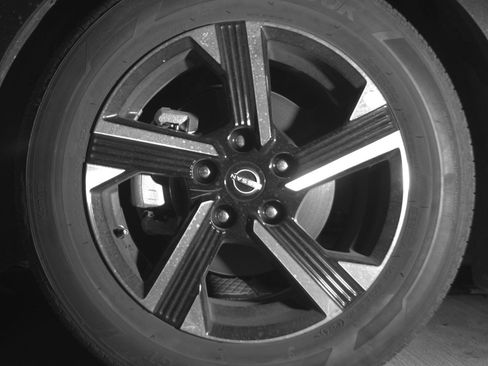 Used 2025 Nissan Sentra SV FWD image 15