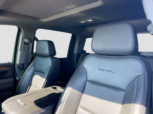 Used 2024 GMC Sierra 2500 Denali w/ Denali Reserve Package image 13