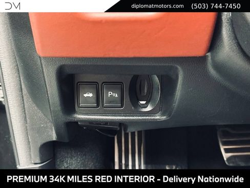 Used 2018 Nissan GT-R Premium w/ Premium Interior Package AWD/4WD image 28