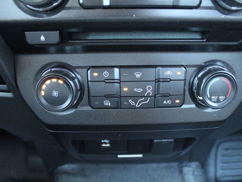 Used 2017 Ford F250 XL w/ Power Equipment Group RWD image 17