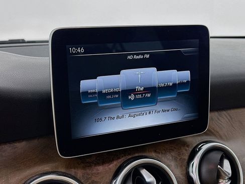 Used 2018 Mercedes-Benz GLA 250 image 13