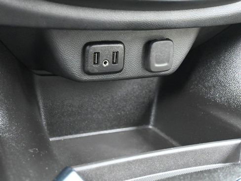 Used 2023 Chevrolet Traverse LS image 23