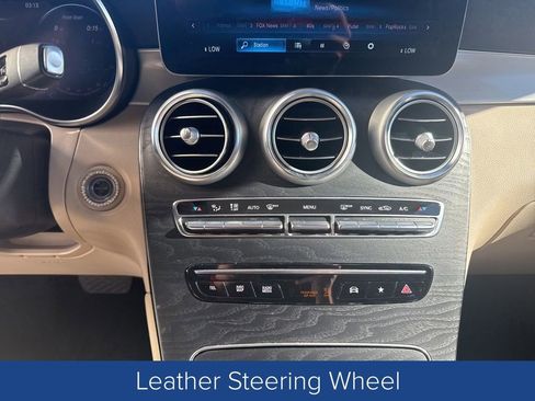 Used 2022 Mercedes-Benz GLC 300 GLC 300 image 19