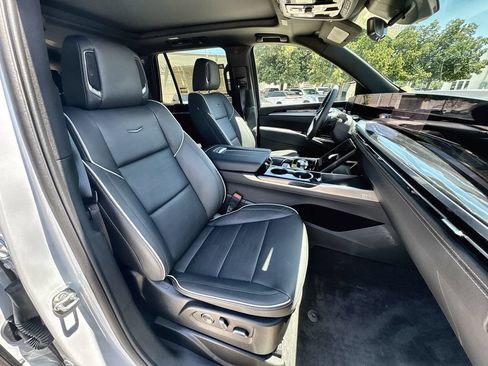 Certified 2026 Cadillac Escalade Sport w/ Touring Package AWD/4WD image 40