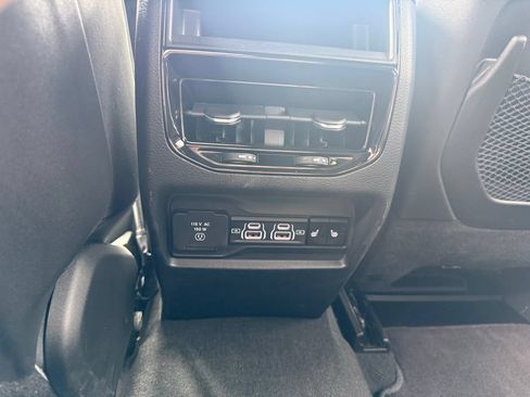 New 2025 Jeep Grand Cherokee Overland AWD/4WD image 39